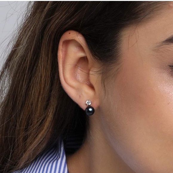 Mints Jewelry Freshwater Pearl Stud Earrings Sterling Silver With